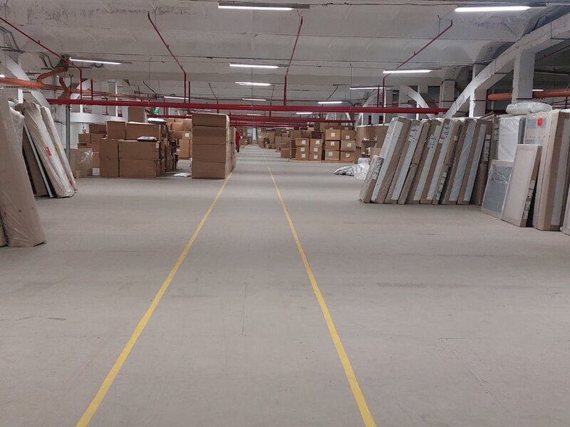 Vanzare baza logistica Bulgaria - Sofia, satul Stolnik, comuna Elin Pelin
