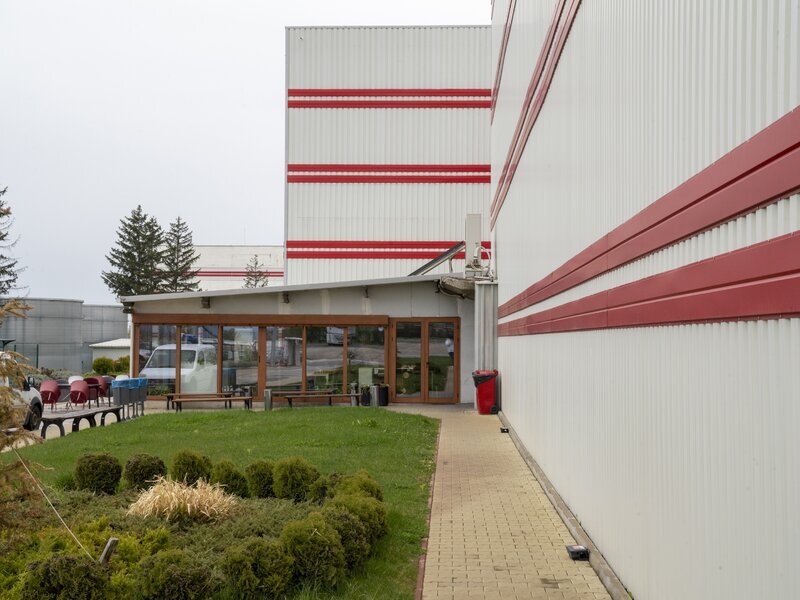 Vanzare baza logistica Bulgaria - Sofia, satul Stolnik, comuna Elin Pelin